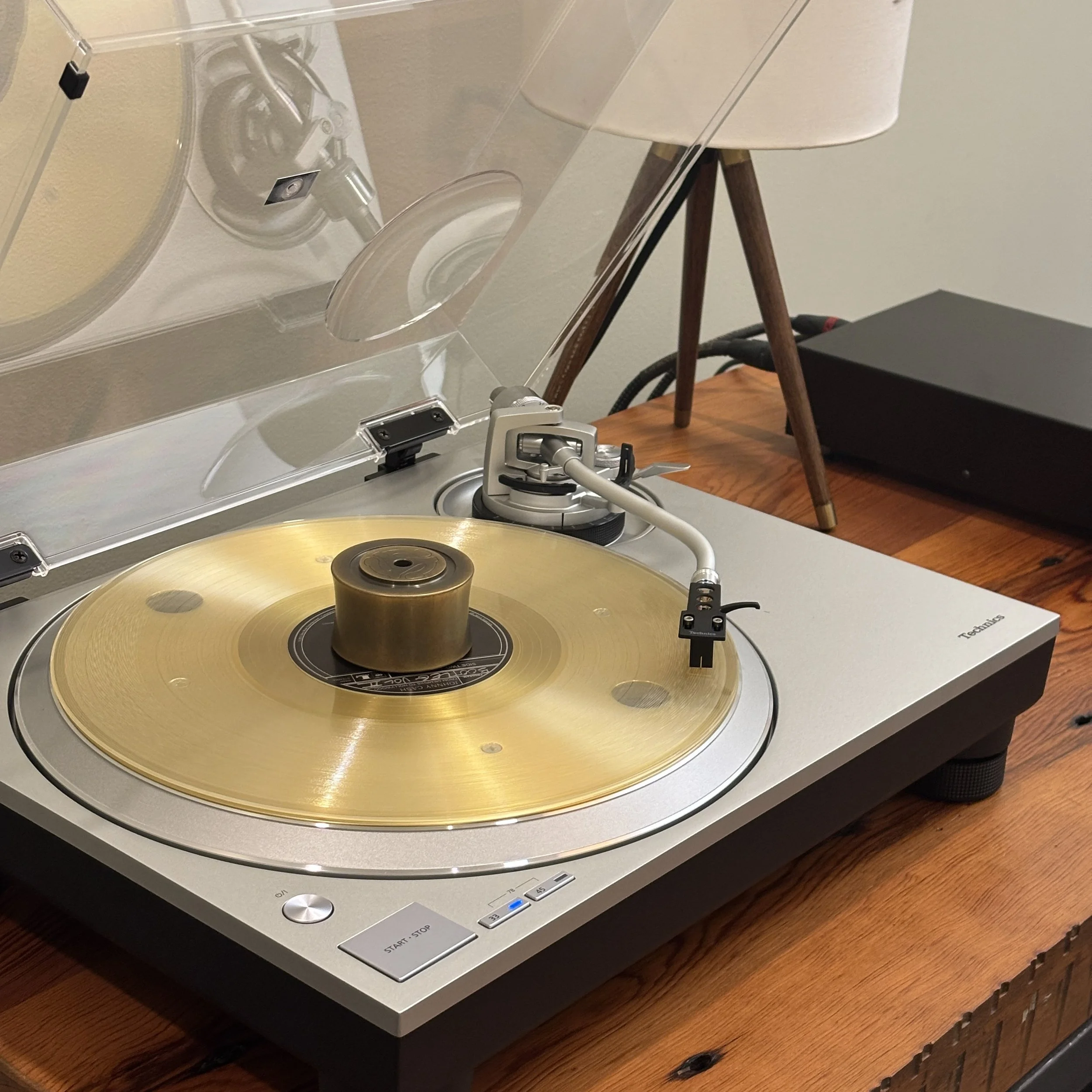Technics New Generation Grand Class Turntable SL-1300G in Silver